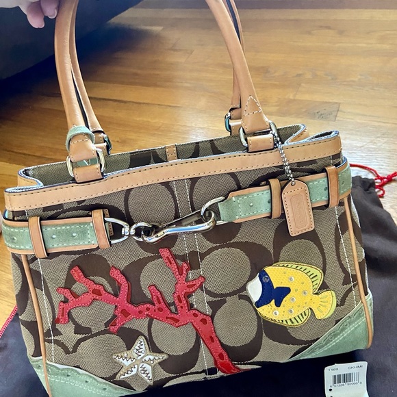 Coach Bag - Picture 4 of 9